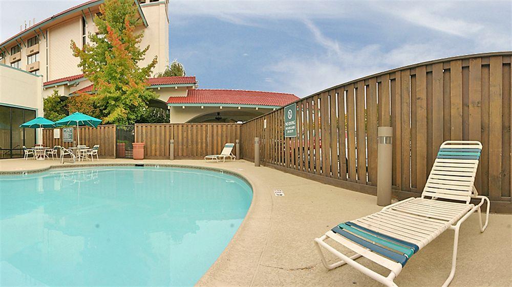 Готель La Quinta By Wyndham Seattle Sea-Tac Airport СіТак Екстер'єр фото