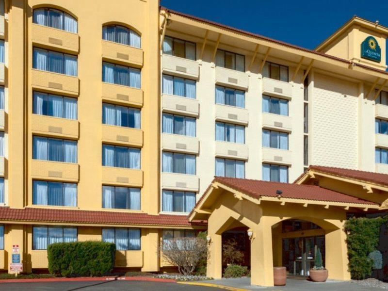 Готель La Quinta By Wyndham Seattle Sea-Tac Airport СіТак Екстер'єр фото